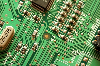 Flexible PCB Circuits: Manufacturing Processes, Benefits and Challenges